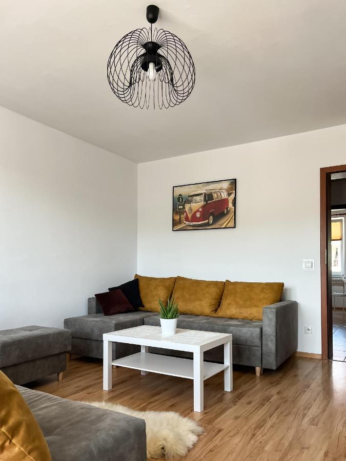 Uroczy Apartament Pod Skarpa Wadowice Exterior foto
